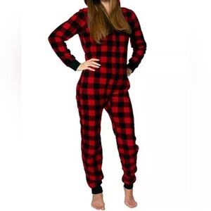 🦋FAMILY PAJAMAS Women’s Onesie style hoodie 
Microfreeleze comfortable SZ L
